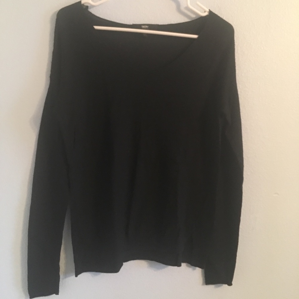 Black pullover